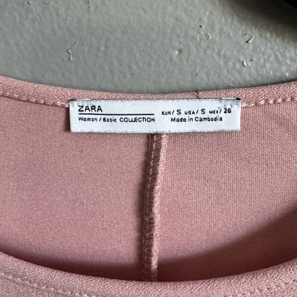 ZARA Women’s Cold Shoulder Dress Size S Pink Red/Coral Black Ruffle Sleeves EUC - Picture 3 of 8